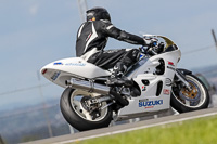 donington-no-limits-trackday;donington-park-photographs;donington-trackday-photographs;no-limits-trackdays;peter-wileman-photography;trackday-digital-images;trackday-photos